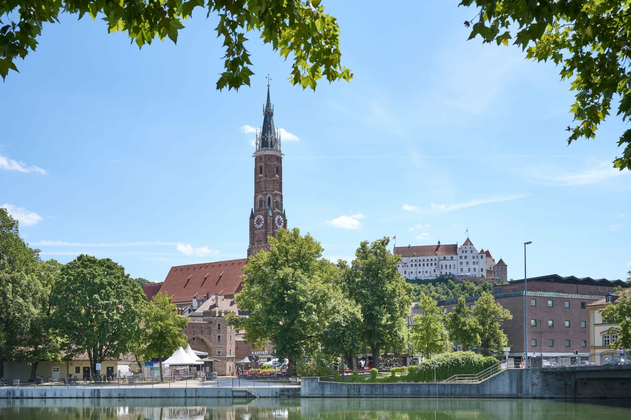 Blick über die Isar auf die Altstadt Landshut